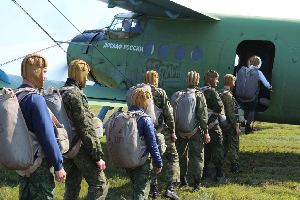 Тамбовка Амурская область прыжки с парашютом